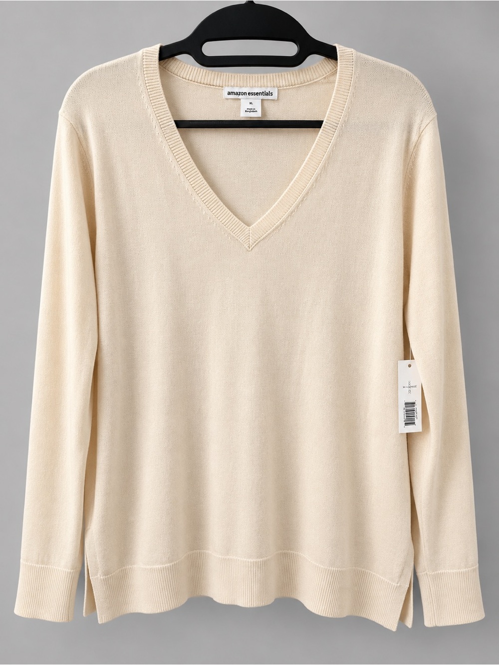 Cream V Neck Sweater XL NWT Lightweight Knit Pullover